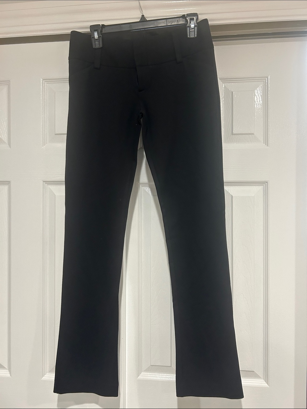 Alice + Olivia Black Straight-Leg Dress Pants